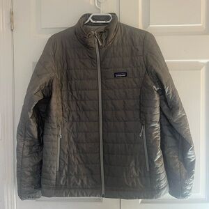 Patagonia nano puff grey
